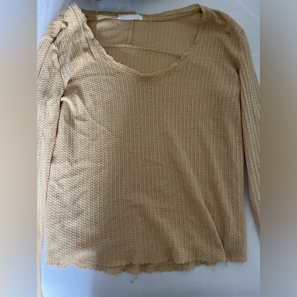 Yellow long sleeve, thin material (S) - Picture 1 of 3